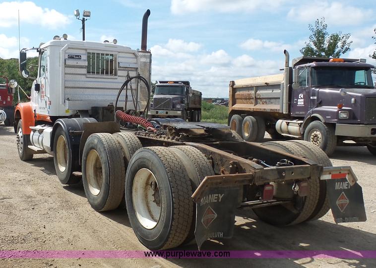 image for item J1644 2008 International 5900i semi truck