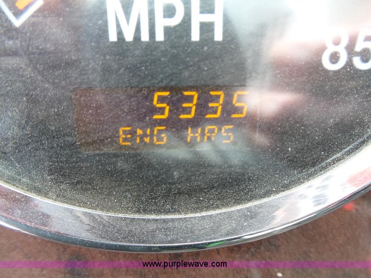 image for item J1644 2008 International 5900i semi truck