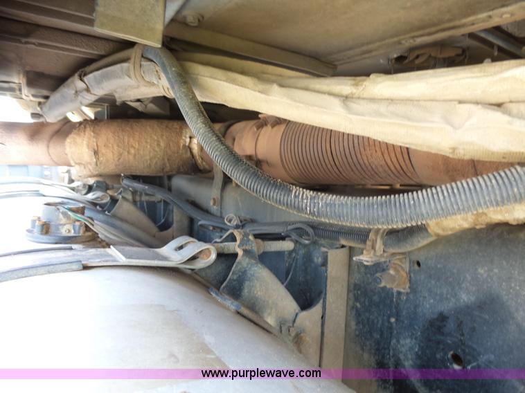 image for item J1644 2008 International 5900i semi truck