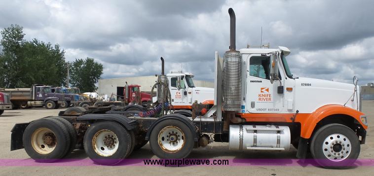 image for item J1646 2008 International 5900i semi truck
