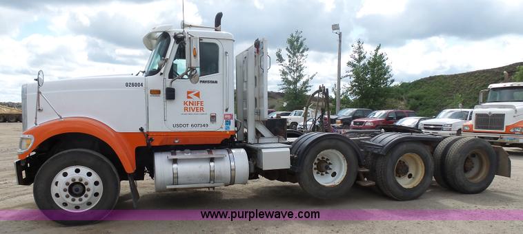 image for item J1646 2008 International 5900i semi truck