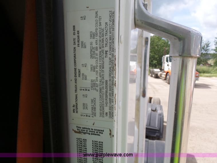 image for item J1646 2008 International 5900i semi truck