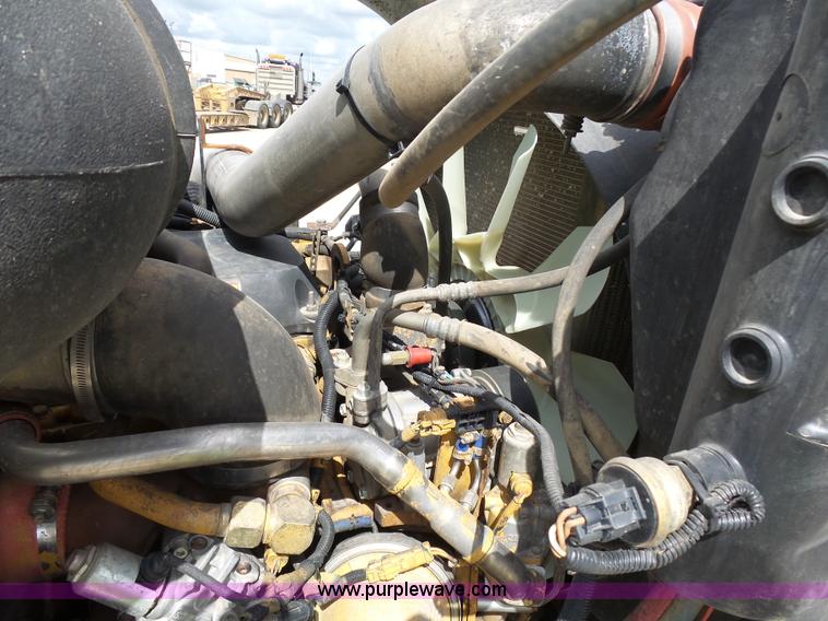 image for item J1646 2008 International 5900i semi truck