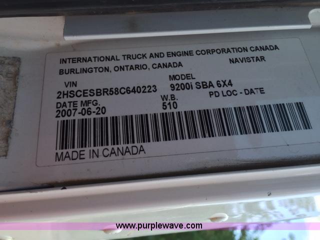 image for item J1647 2008 International 9200i semi truck