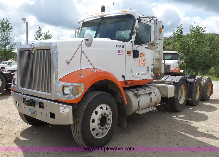 image for item J1648 2008 International 5900i semi truck