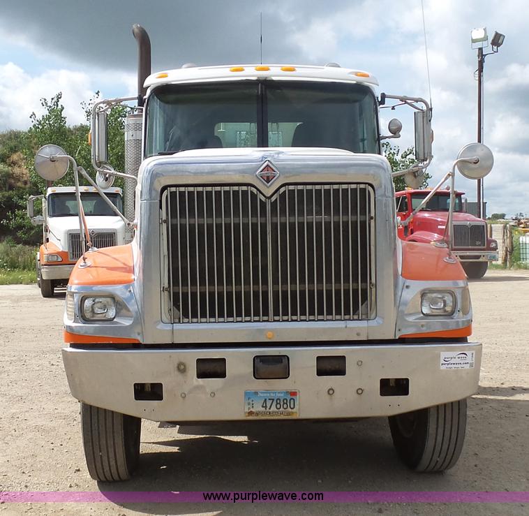 image for item J1648 2008 International 5900i semi truck