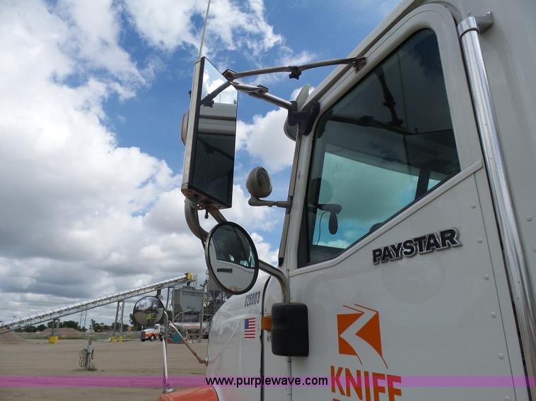 image for item J1648 2008 International 5900i semi truck