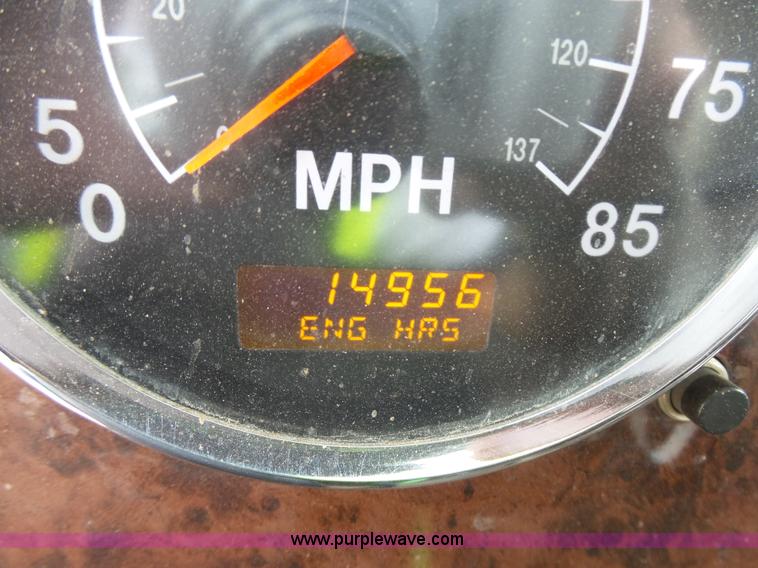 image for item J1648 2008 International 5900i semi truck