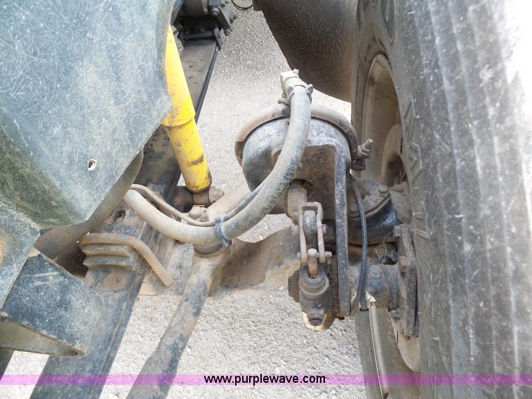 image for item J1648 2008 International 5900i semi truck