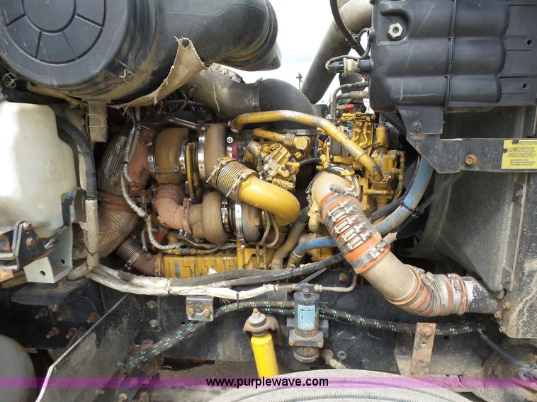 image for item J1648 2008 International 5900i semi truck