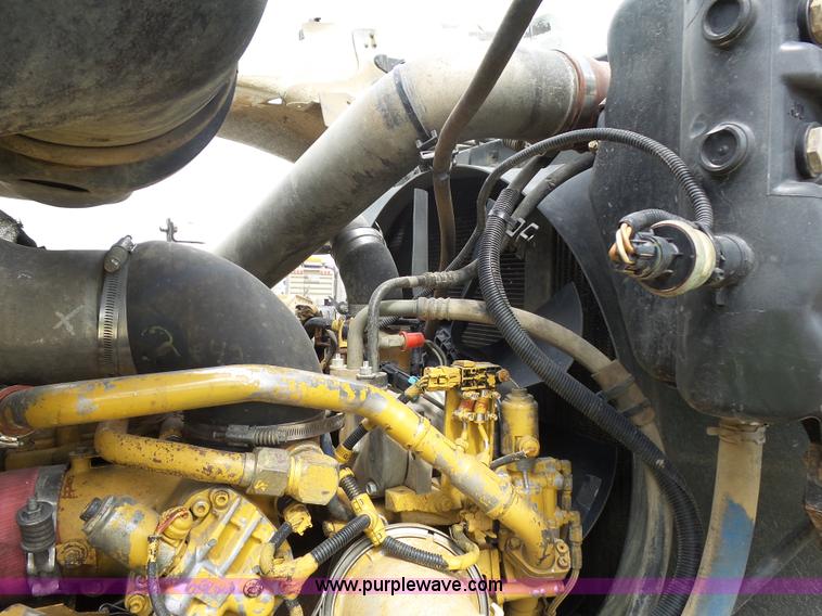 image for item J1648 2008 International 5900i semi truck