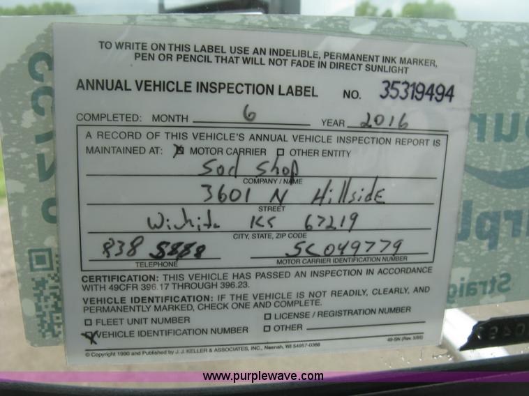 image for item J2753 2005 International Eagle 9400i semi truck