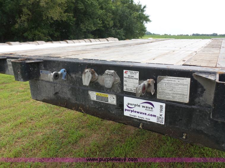 image for item K1608 2010 Fontaine drop deck equipment trailer