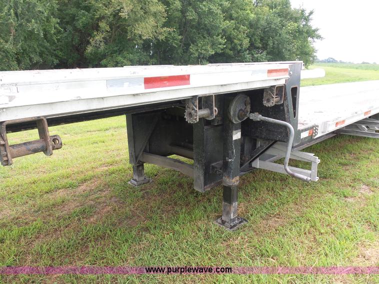image for item K1608 2010 Fontaine drop deck equipment trailer