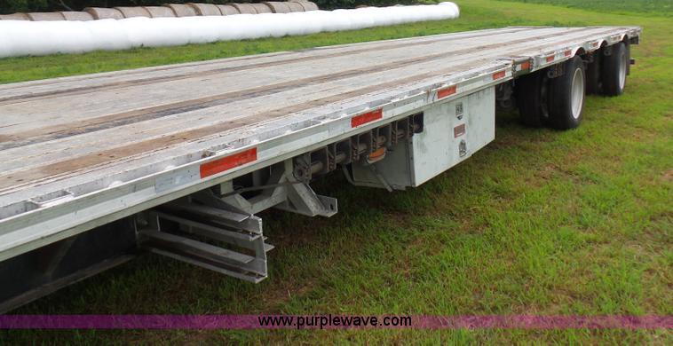 image for item K1608 2010 Fontaine drop deck equipment trailer