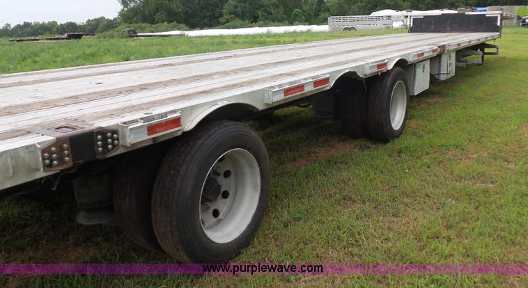 image for item K1608 2010 Fontaine drop deck equipment trailer