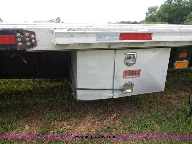 image for item K1608 2010 Fontaine drop deck equipment trailer