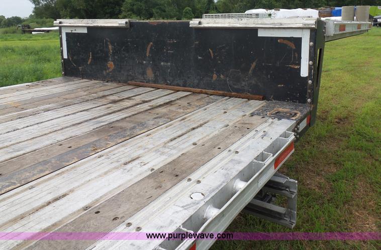 image for item K1608 2010 Fontaine drop deck equipment trailer