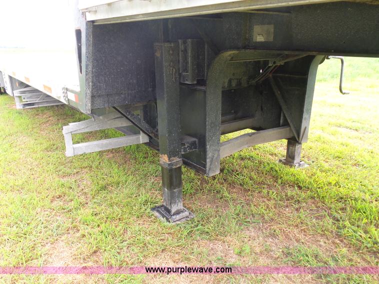 image for item K1608 2010 Fontaine drop deck equipment trailer