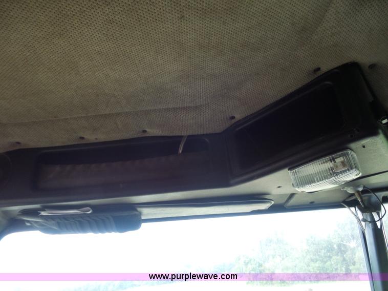 image for item K1613 1989 Freightliner FLA semi truck