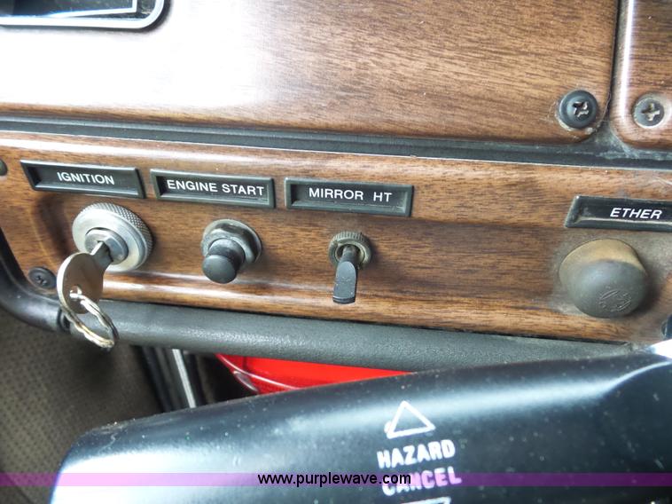 image for item K1613 1989 Freightliner FLA semi truck