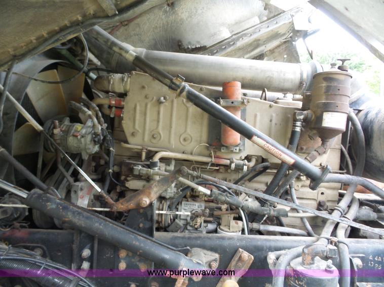 image for item K1613 1989 Freightliner FLA semi truck