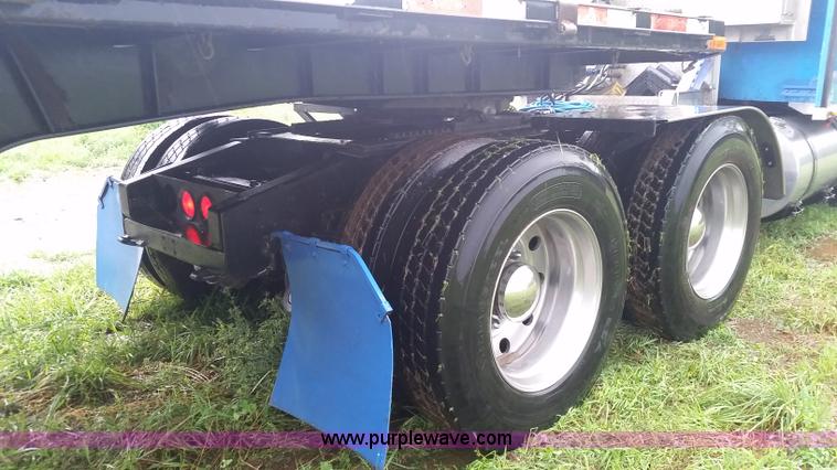 image for item K1685 1999 Kenworth W900 semi truck