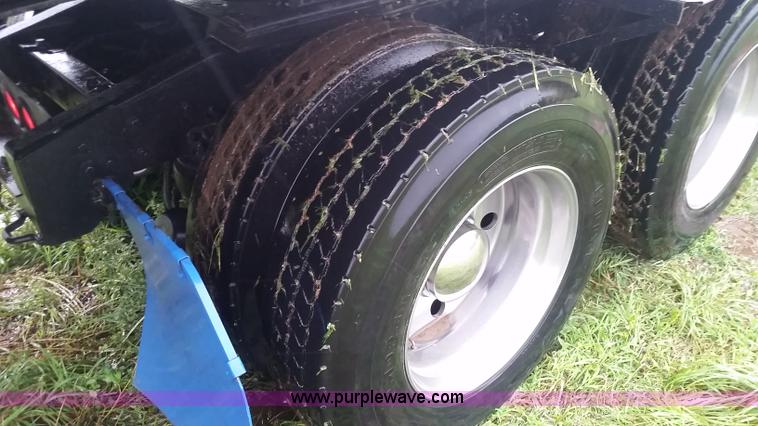 image for item K1685 1999 Kenworth W900 semi truck