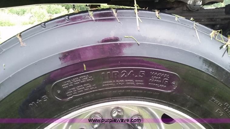 image for item K1685 1999 Kenworth W900 semi truck