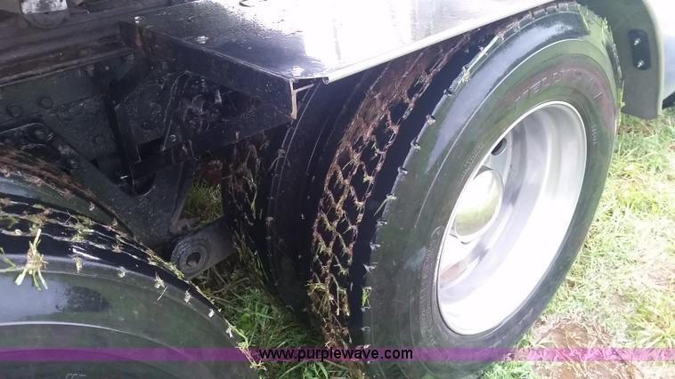 image for item K1685 1999 Kenworth W900 semi truck