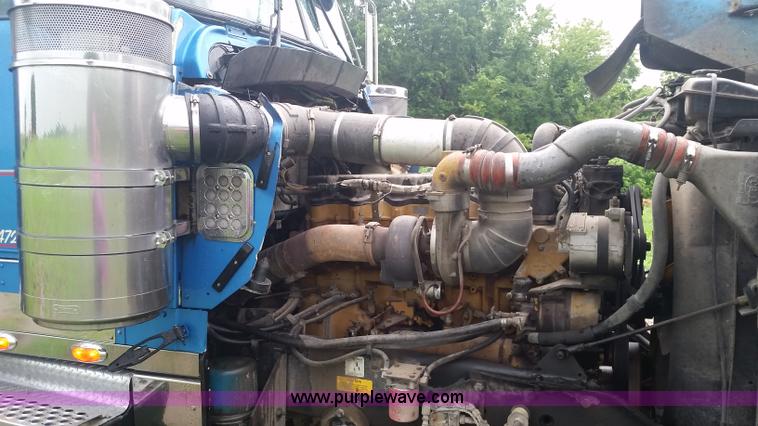 image for item K1685 1999 Kenworth W900 semi truck