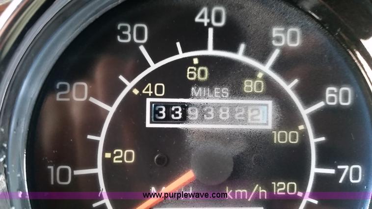 image for item K1685 1999 Kenworth W900 semi truck