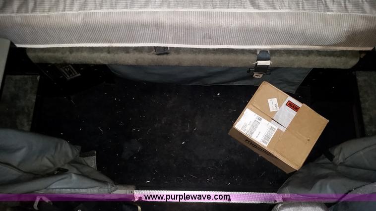 image for item K1685 1999 Kenworth W900 semi truck