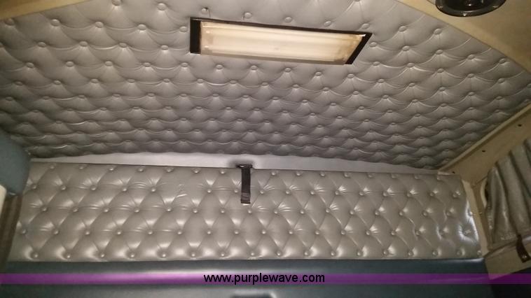 image for item K1685 1999 Kenworth W900 semi truck