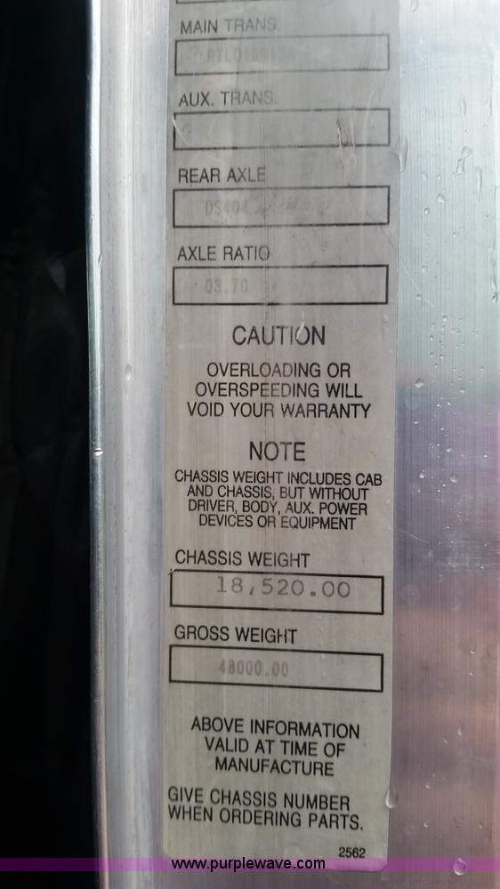 image for item K1685 1999 Kenworth W900 semi truck