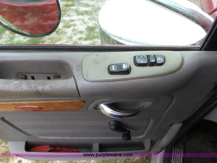 image for item K2151 2006 Peterbilt 379 semi truck