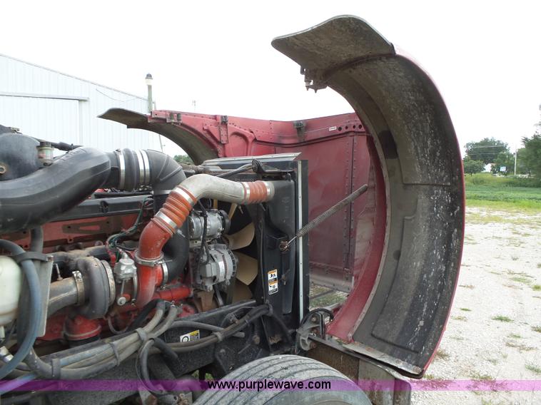 image for item K2151 2006 Peterbilt 379 semi truck