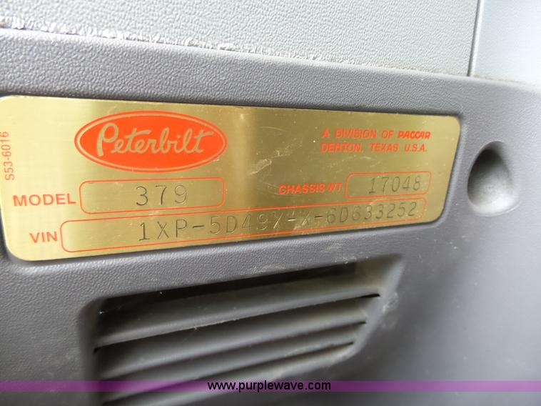 image for item K2151 2006 Peterbilt 379 semi truck