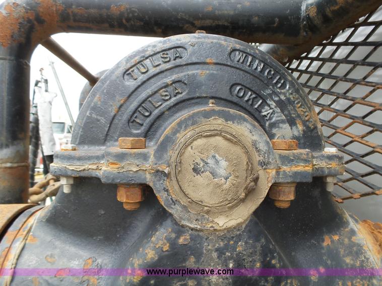 image for item K2166 1986 Ford LTL9000 semi truck