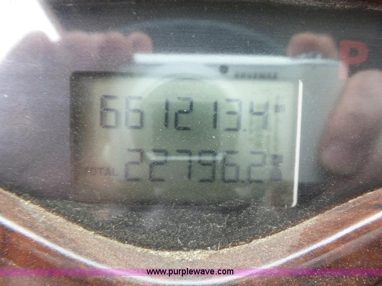 image for item K2168 2002 Mack CH613 semi truck