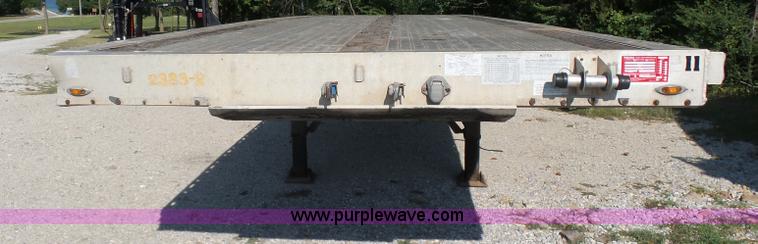 image for item K3065 1995 Ravens Float flat bed trailer