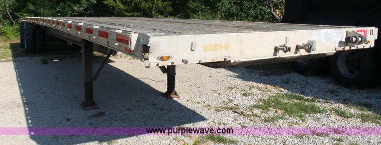 image for item K3065 1995 Ravens Float flat bed trailer