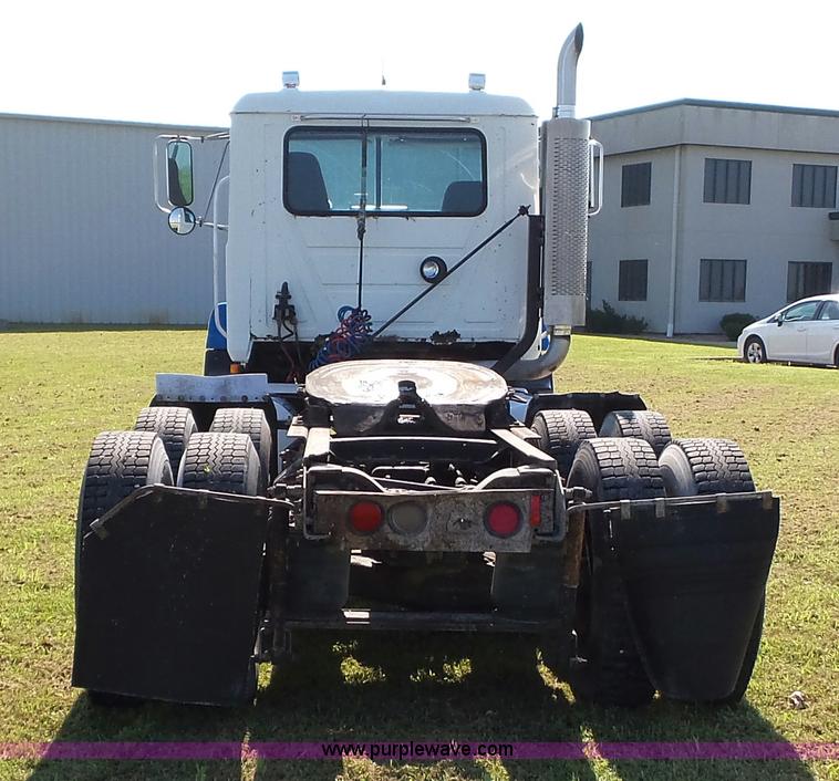 image for item K3474 1996 Mack CH613 semi truck