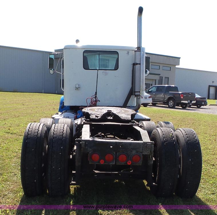 image for item K3475 1995 International 9400 semi truck