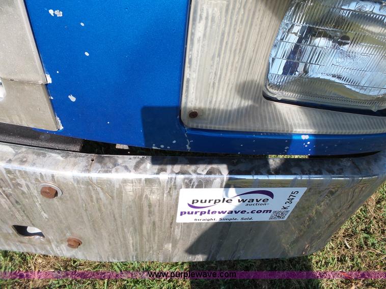 image for item K3475 1995 International 9400 semi truck