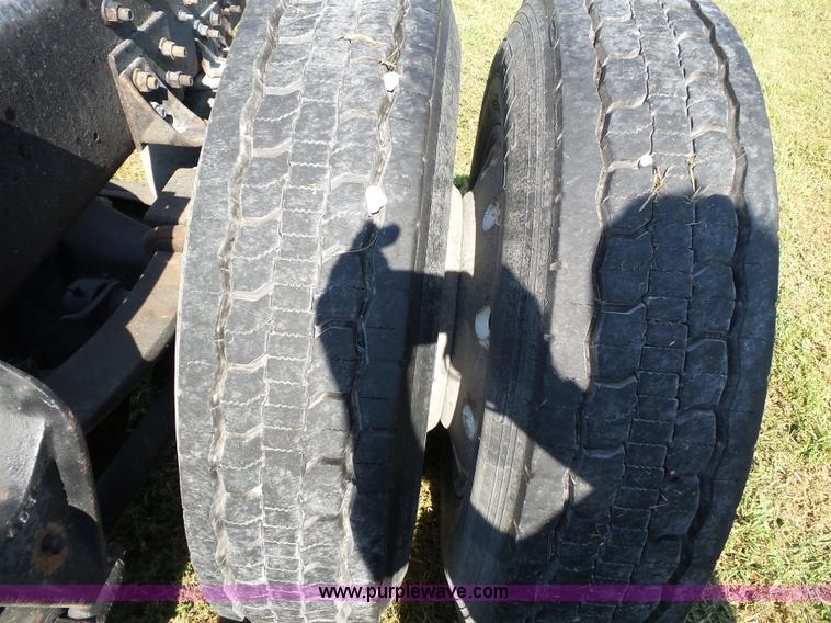 image for item K3475 1995 International 9400 semi truck