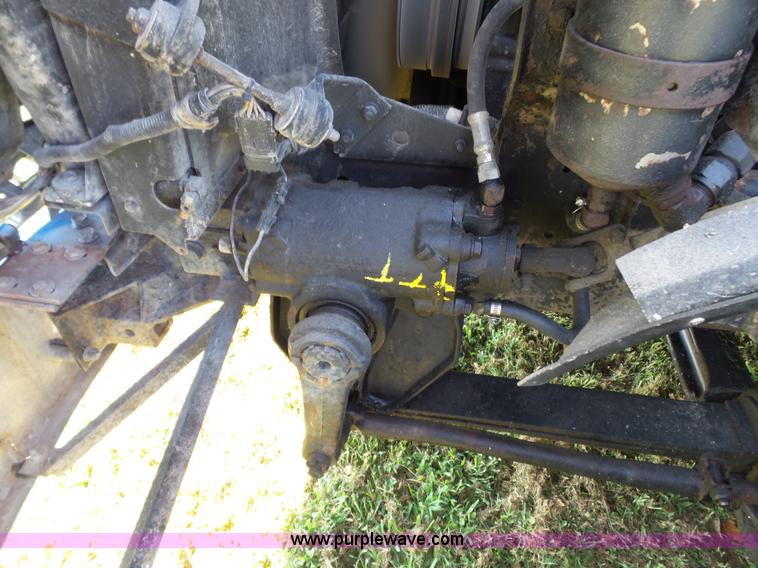 image for item K3475 1995 International 9400 semi truck