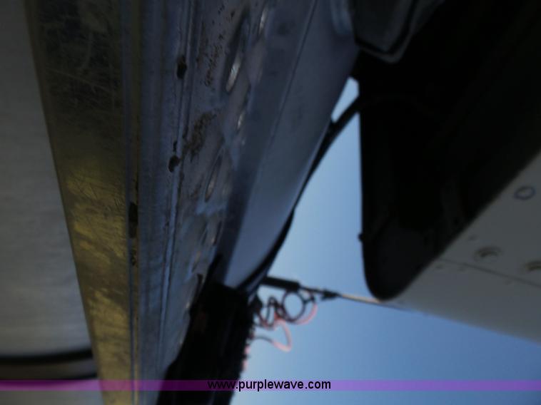 image for item K3475 1995 International 9400 semi truck