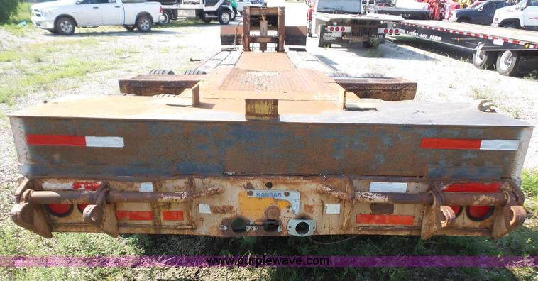 image for item K3596 1982 Eager Beaver lowboy equipment trailer