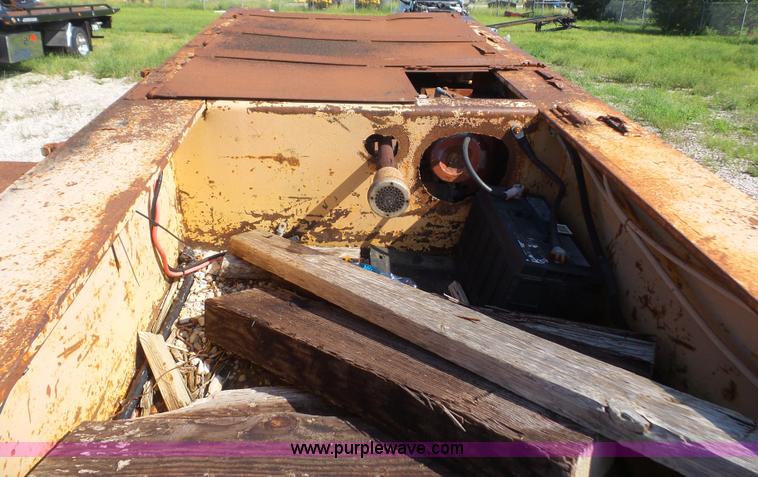 image for item K3596 1982 Eager Beaver lowboy equipment trailer